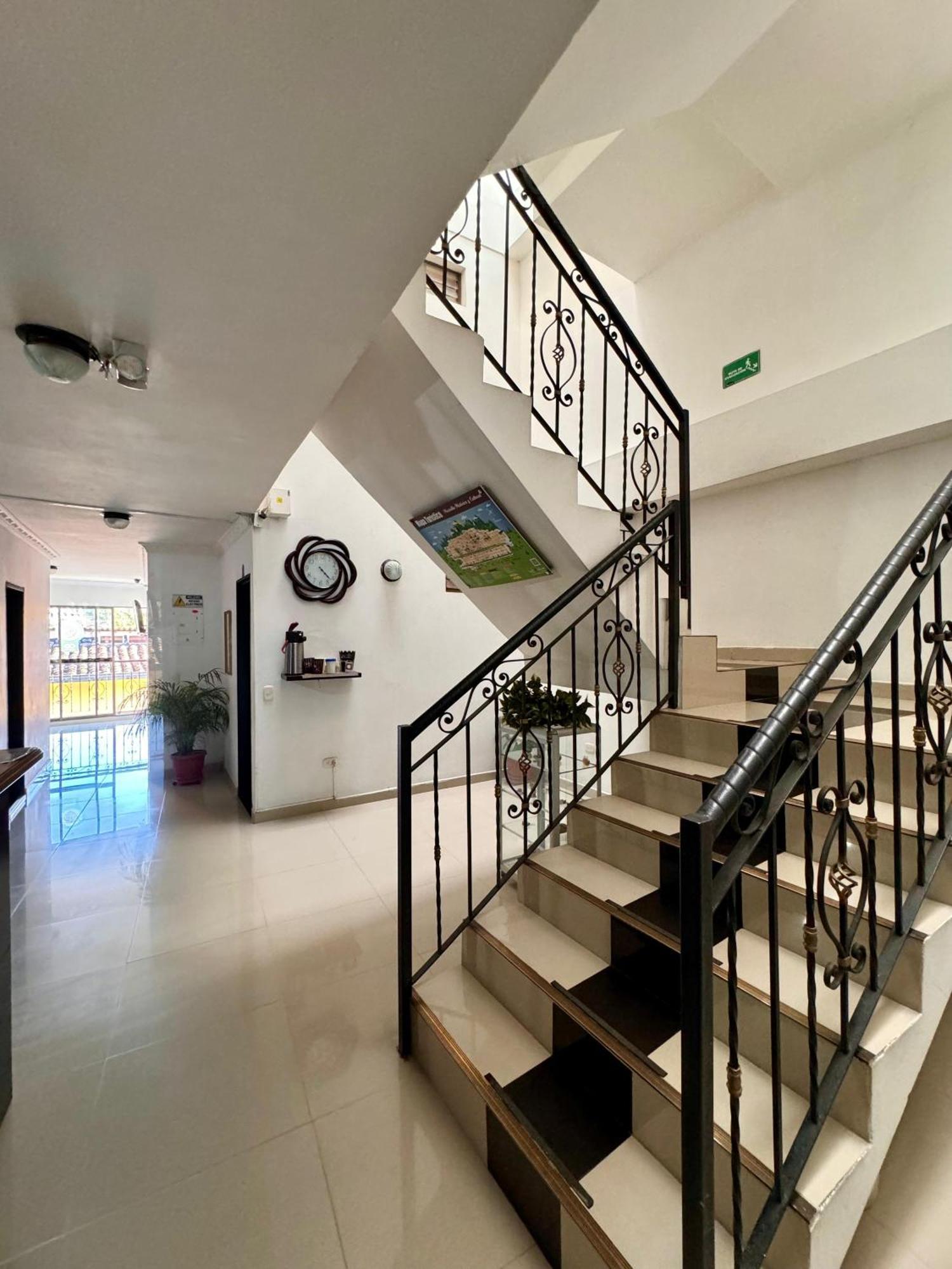 Hotel Portal Dorado Marinilla Extérieur photo
